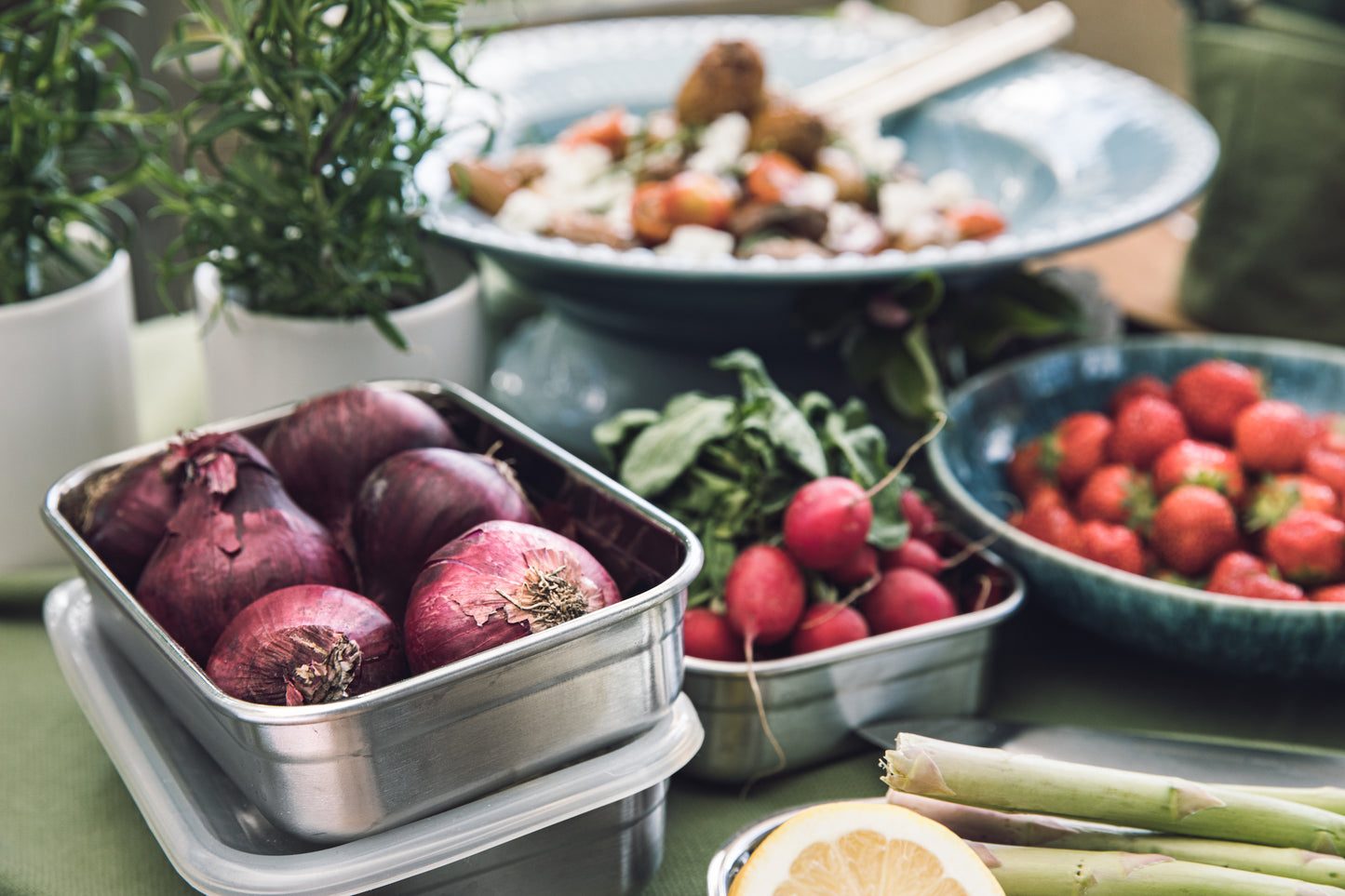 rödlök i mise en place